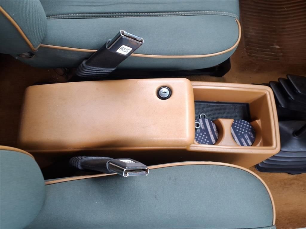 Used 1995 Jeep Wrangler SE image 19