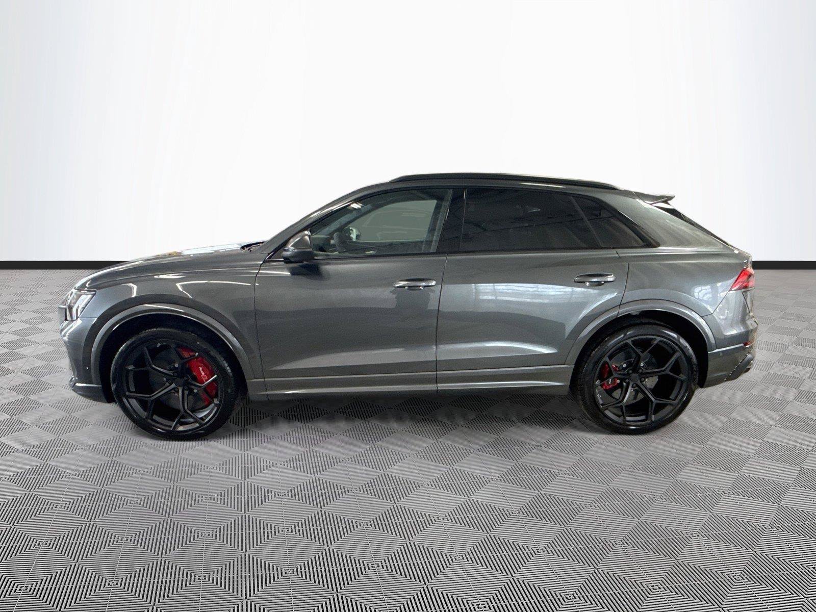 New 2027 Audi RS Q8 performance AWD/4WD image 4
