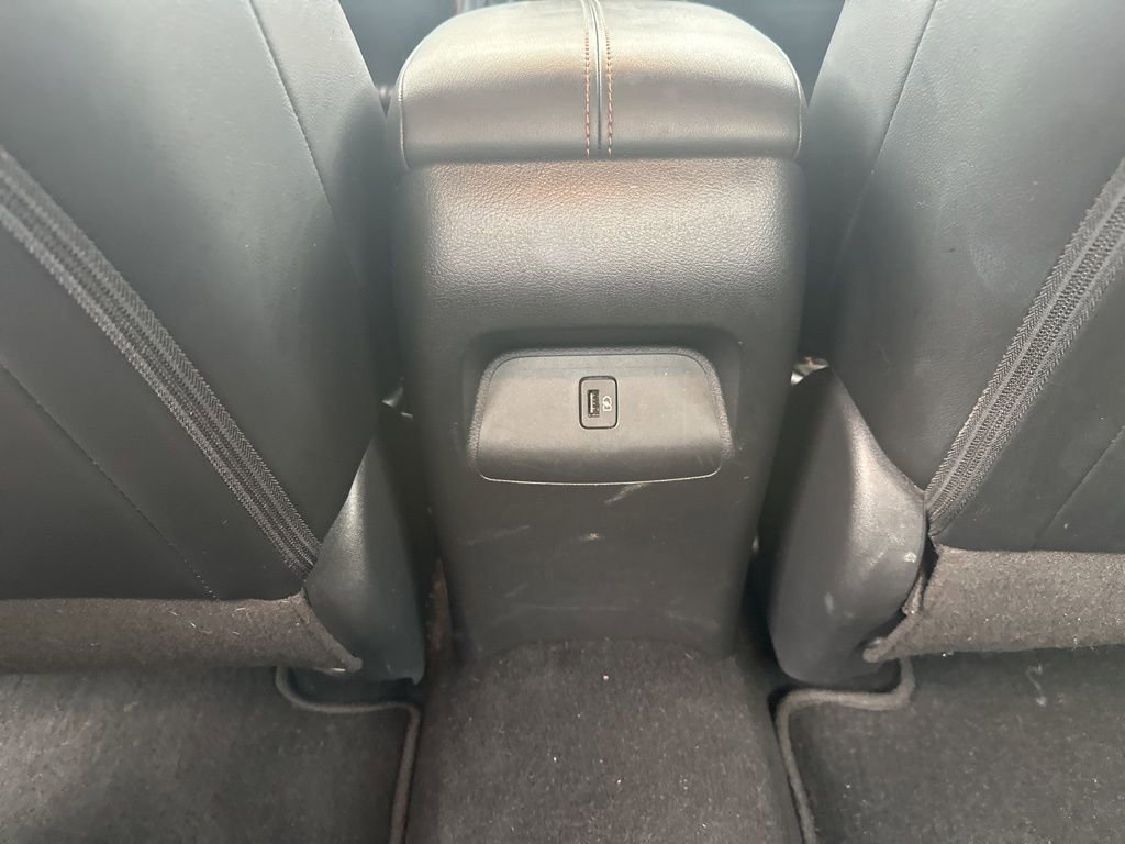 Used 2022 Nissan Sentra SR w/ SR Premium Package image 15