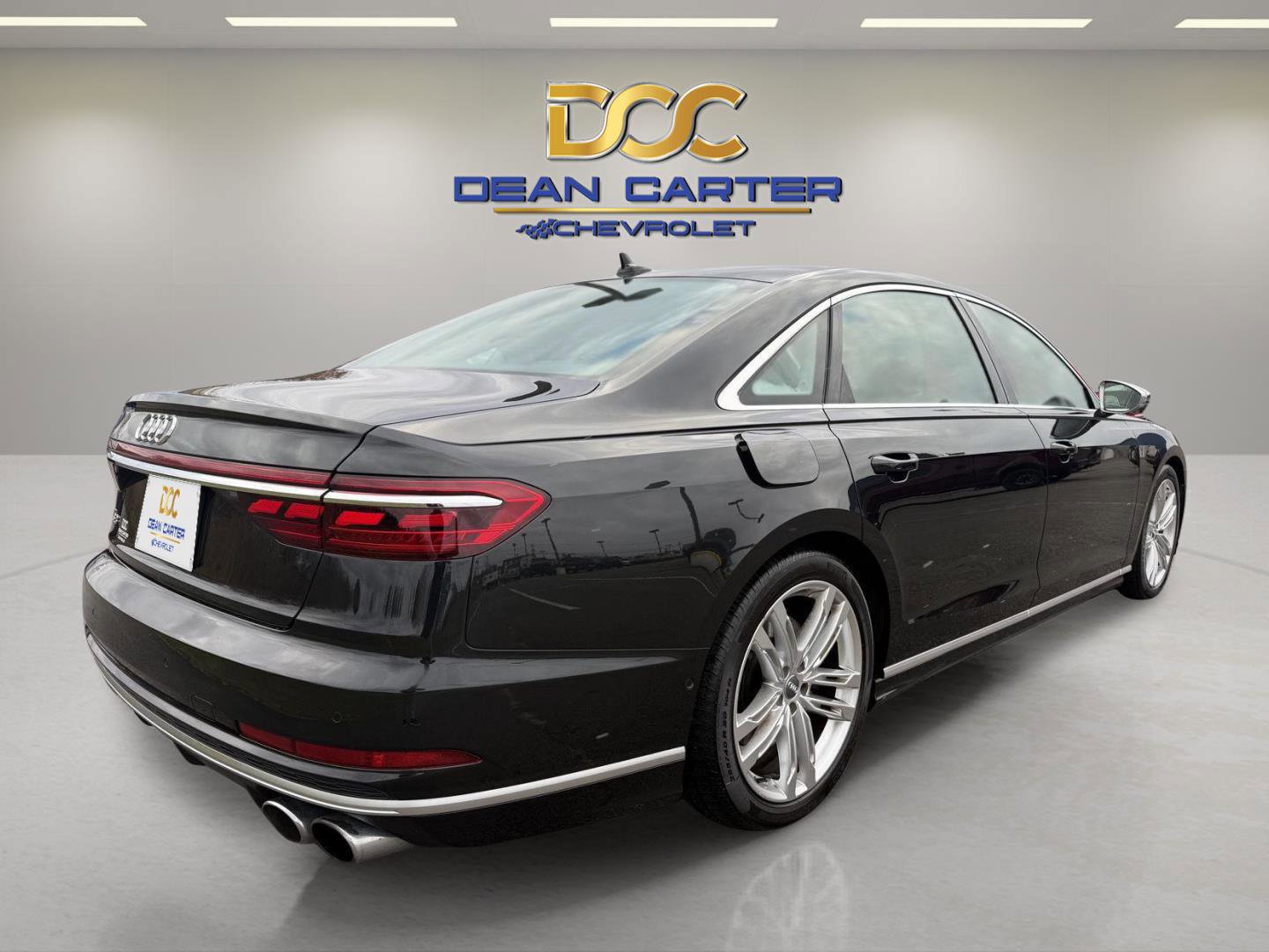 Used 2020 Audi S8 L w/ S8 Executive Package image 10