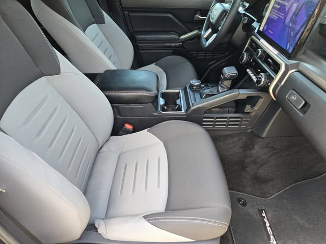 Used 2026 Toyota Tacoma TRD Sport AWD/4WD image 12