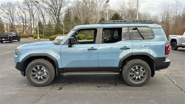 New 2026 Toyota Land Cruiser image 4