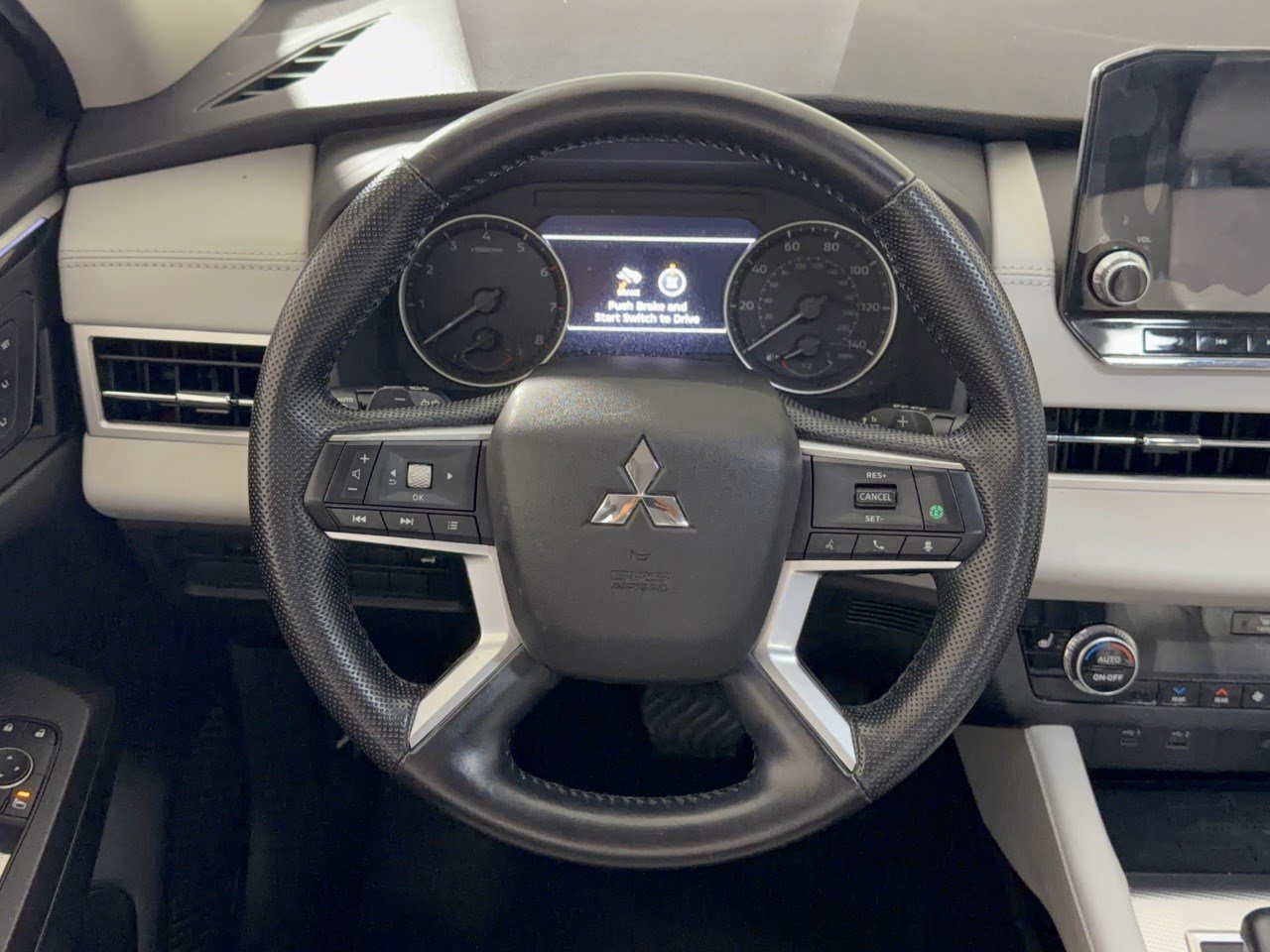 Used 2022 Mitsubishi Outlander SEL AWD/4WD image 10