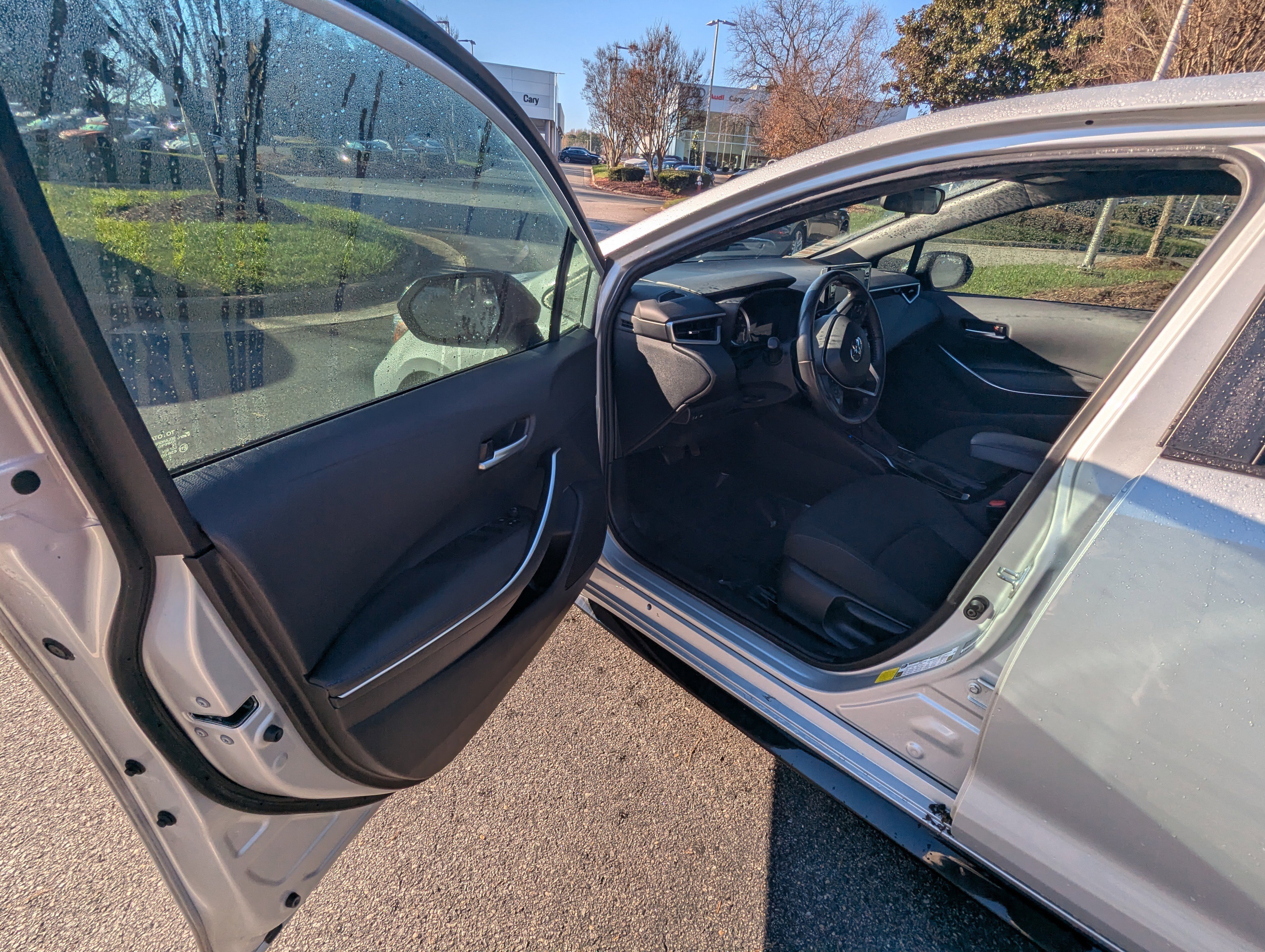 Used 2022 Toyota Corolla SE image 8