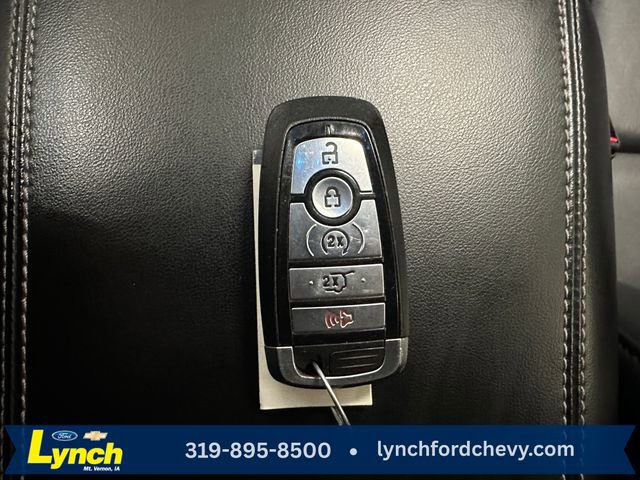 Used 2021 Ford Explorer XLT w/ Equipment Group 202A image 17