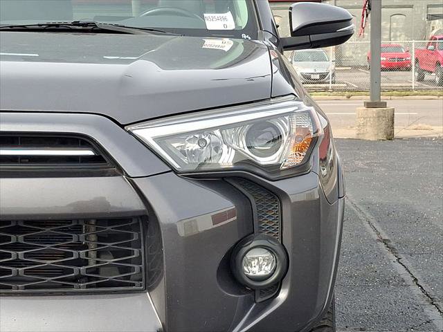 Used 2022 Toyota 4Runner SR5 Premium w/ Moonroof Package image 28