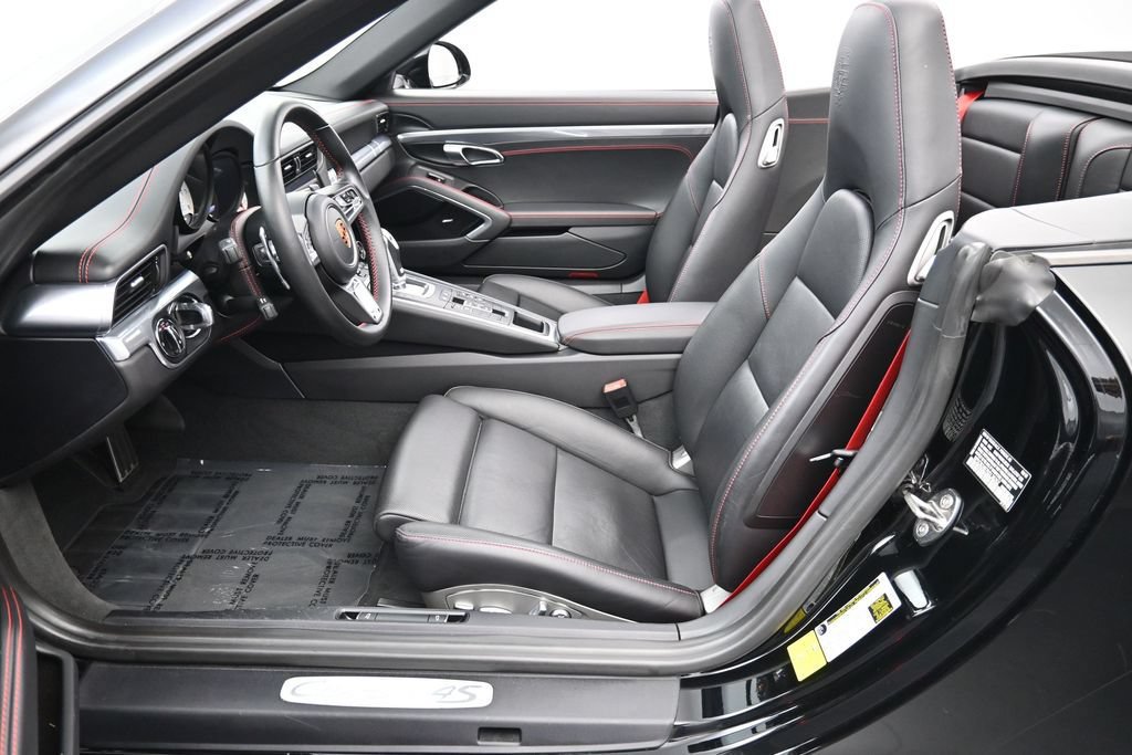 Certified 2019 Porsche 911 Carrera 4S AWD/4WD image 7