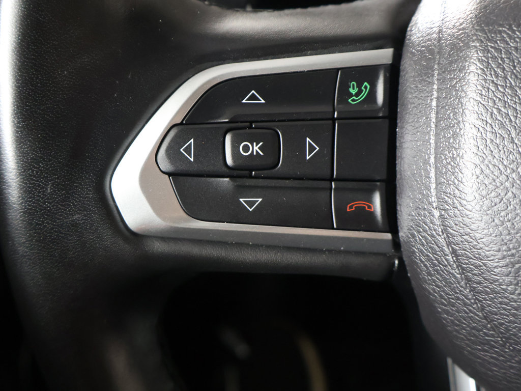 Used 2022 Jeep Compass Latitude AWD/4WD image 38