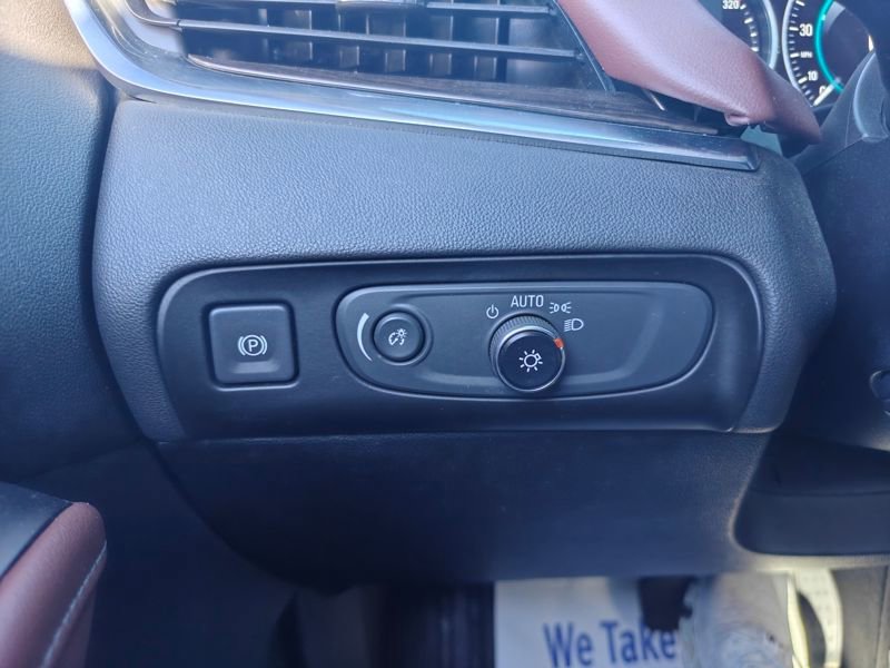 Used 2019 Buick Enclave Avenir w/ Avenir Technology Package AWD/4WD image 29