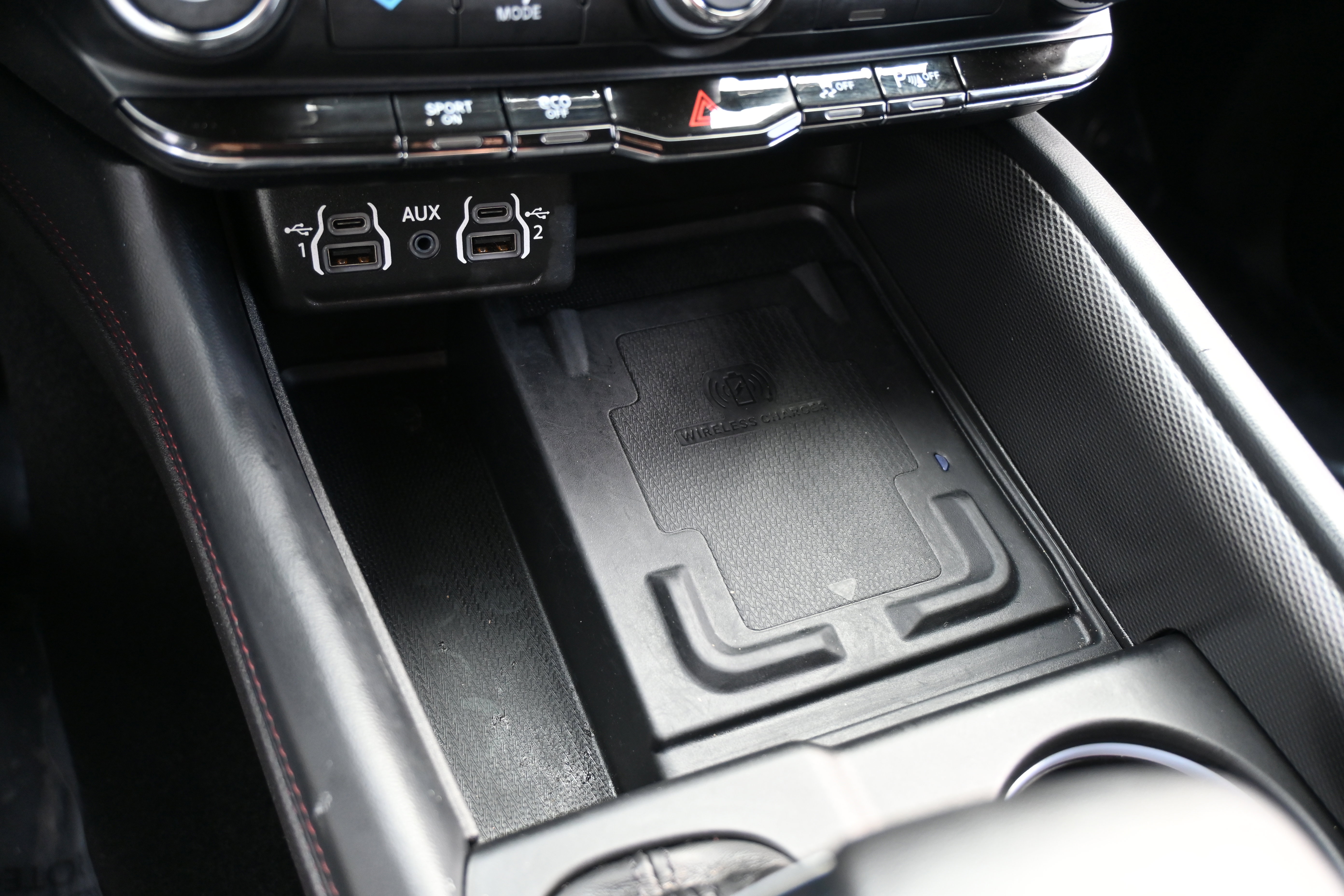 Used 2023 Dodge Durango R/T RWD image 27