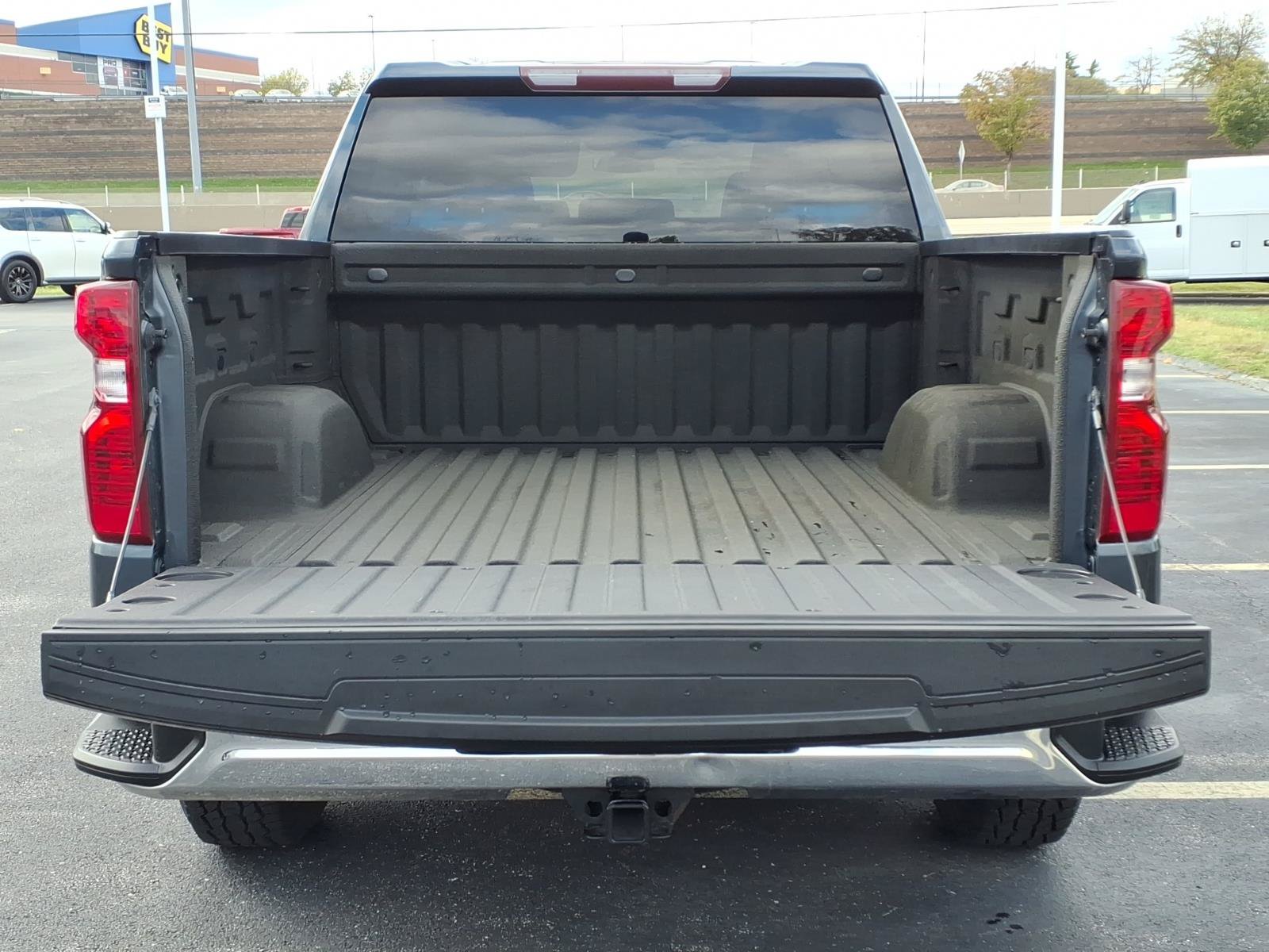 Used 2021 Chevrolet Silverado 1500 LT AWD/4WD image 28