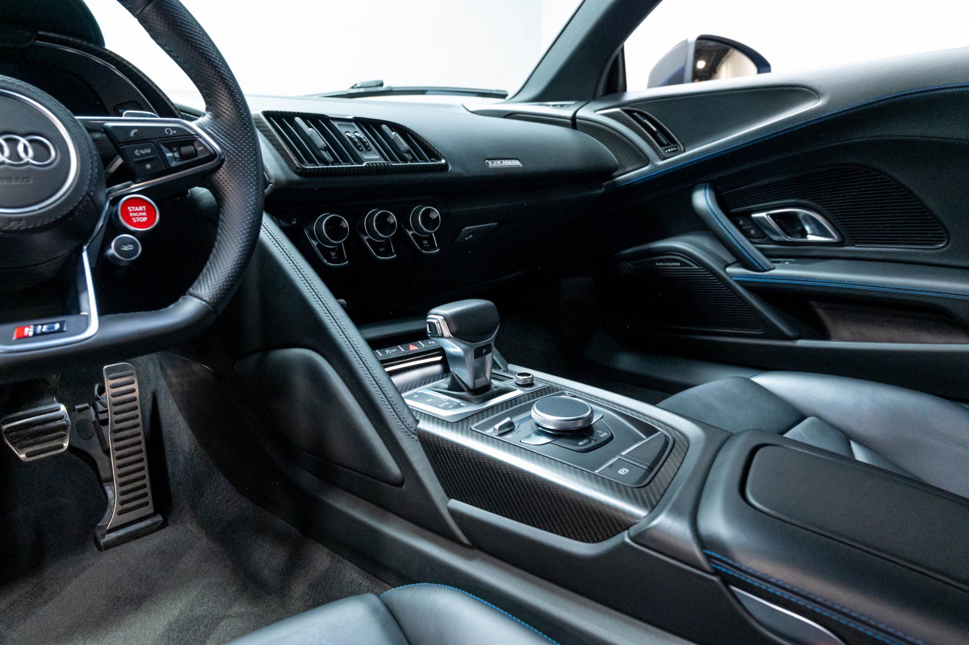 Used 2017 Audi R8 V10 plus AWD/4WD image 11