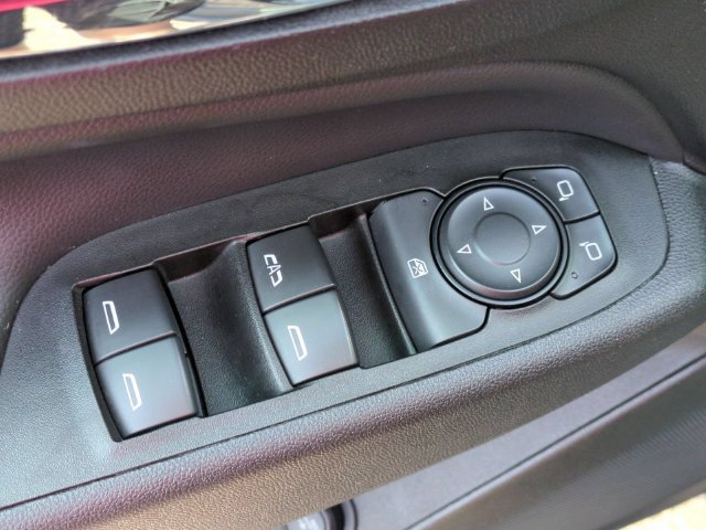 Used 2020 Chevrolet Equinox LT w/ Driver Convenience Package FWD image 14