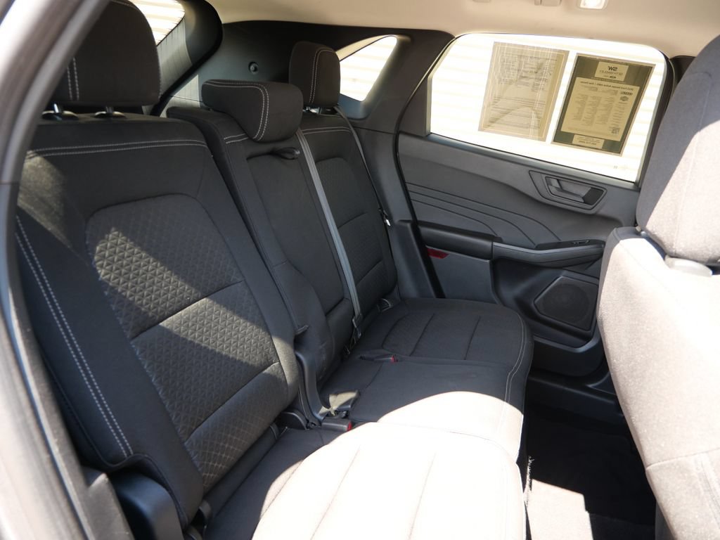 Certified 2025 Ford Escape Active AWD/4WD image 15
