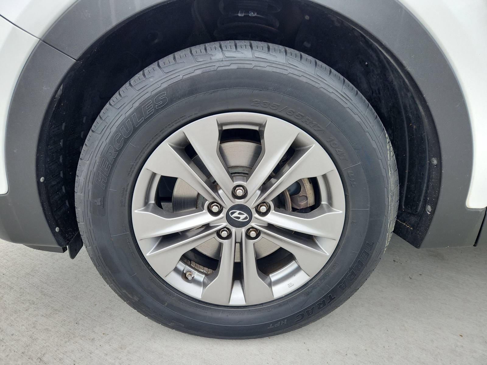 Used 2015 Hyundai Santa Fe Sport w/ Option Group 02 FWD image 18