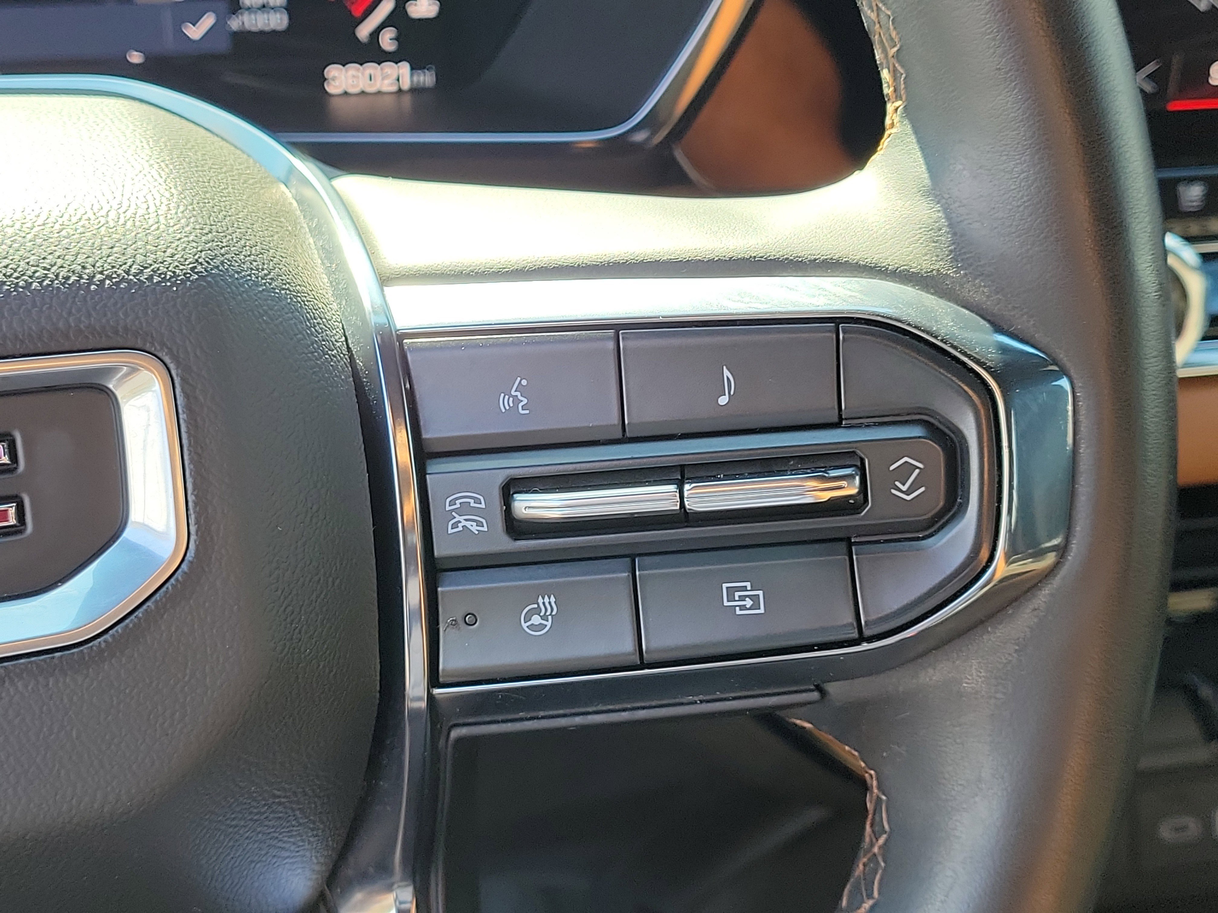 Used 2024 GMC Canyon AT4 w/ AT4 Premium Package AWD/4WD image 30