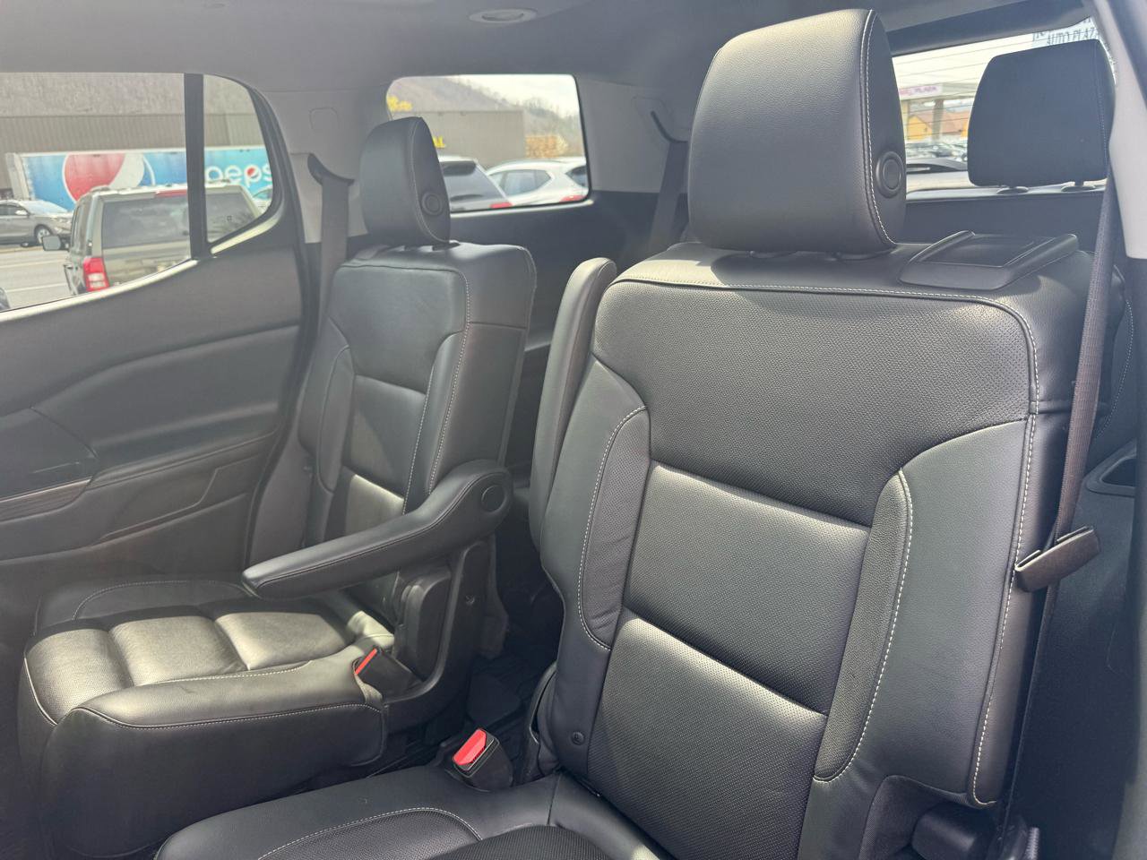 Used 2017 GMC Acadia SLT AWD/4WD image 37