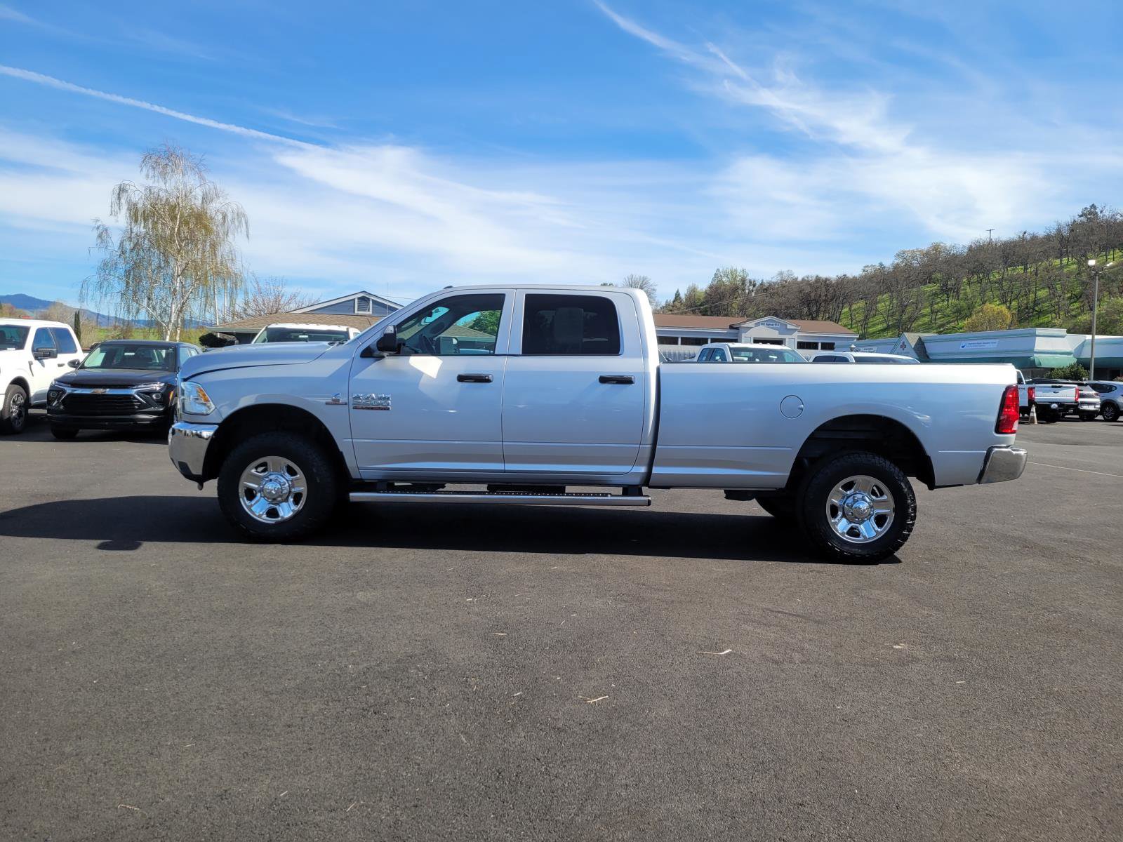 Used 2018 RAM 2500 Tradesman w/ Chrome Appearance Group image 8