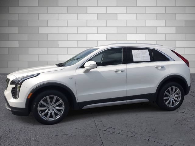 Certified 2022 Cadillac XT4 Premium Luxury w/ Safety Alert Package FWD image 3