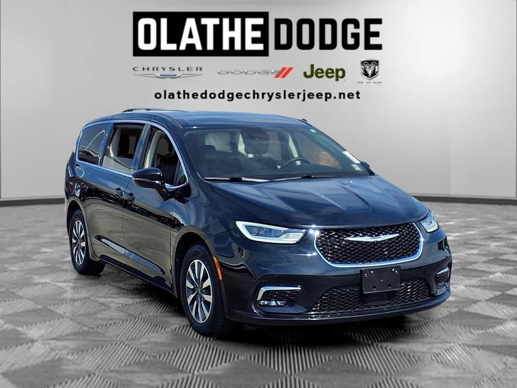 Used 2024 Chrysler Pacifica Limited FWD image 31