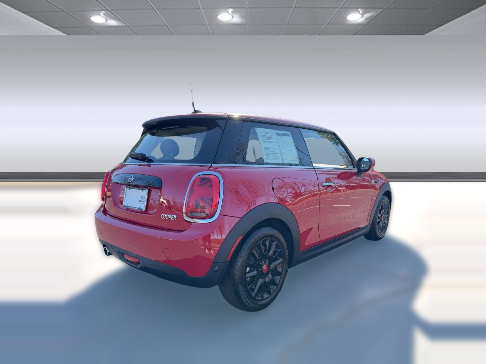 Used 2020 MINI Cooper 2-Door Hardtop w/ Storage Package image 8