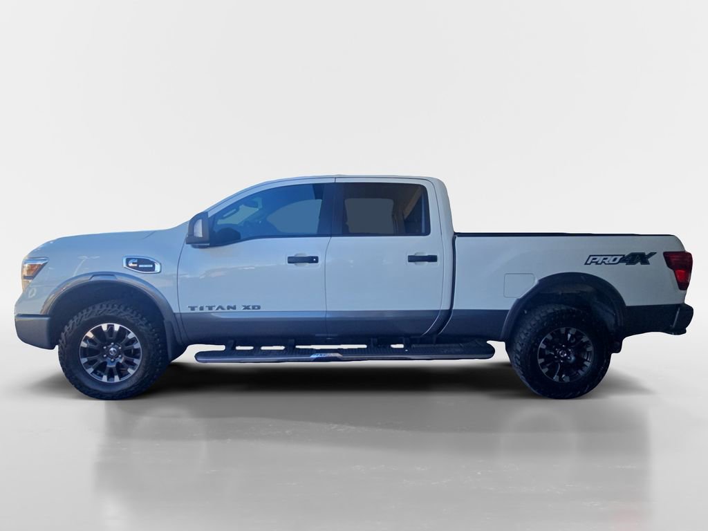 Used 2019 Nissan Titan PRO-4X w/ Pro-4x Convenience Package image 2