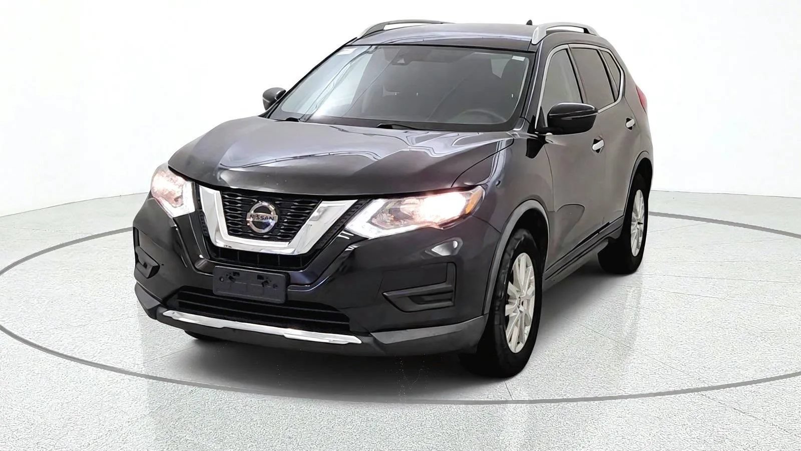Used 2020 Nissan Rogue SV AWD/4WD image 3