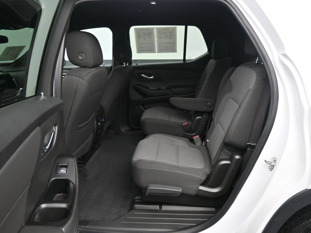 Used 2023 Chevrolet Traverse LT FWD image 21