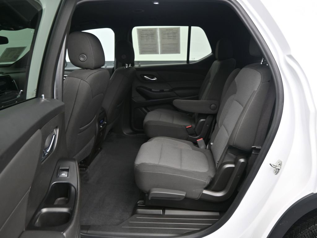 Used 2023 Chevrolet Traverse LT image 21