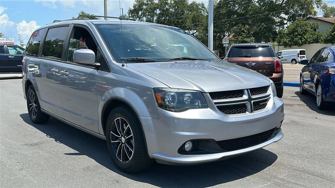 Used 2018 Dodge Grand Caravan GT FWD image 4