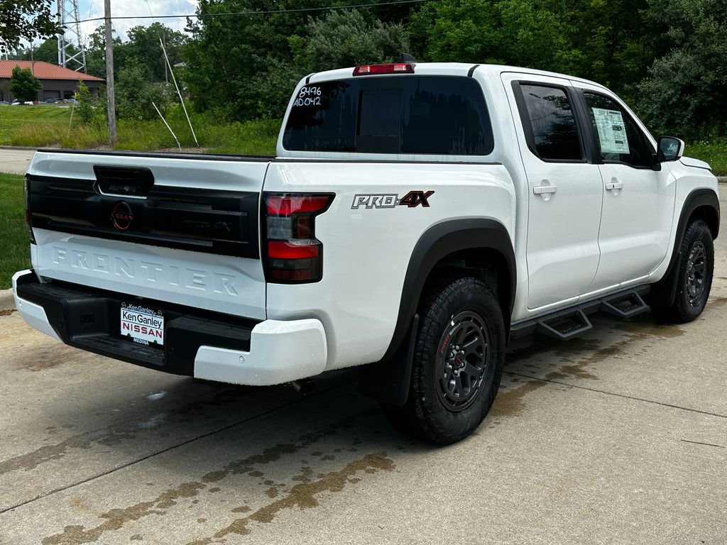 New 2025 Nissan Frontier PRO-4X image 3