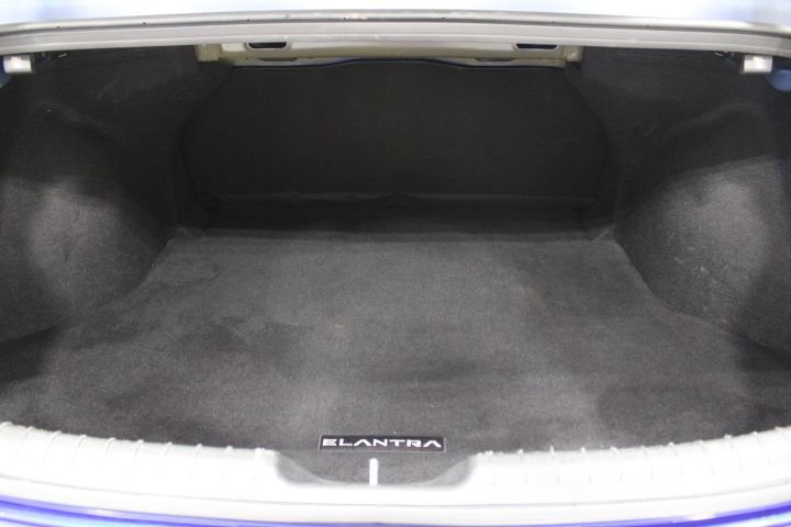 Used 2023 Hyundai Elantra SEL image 13