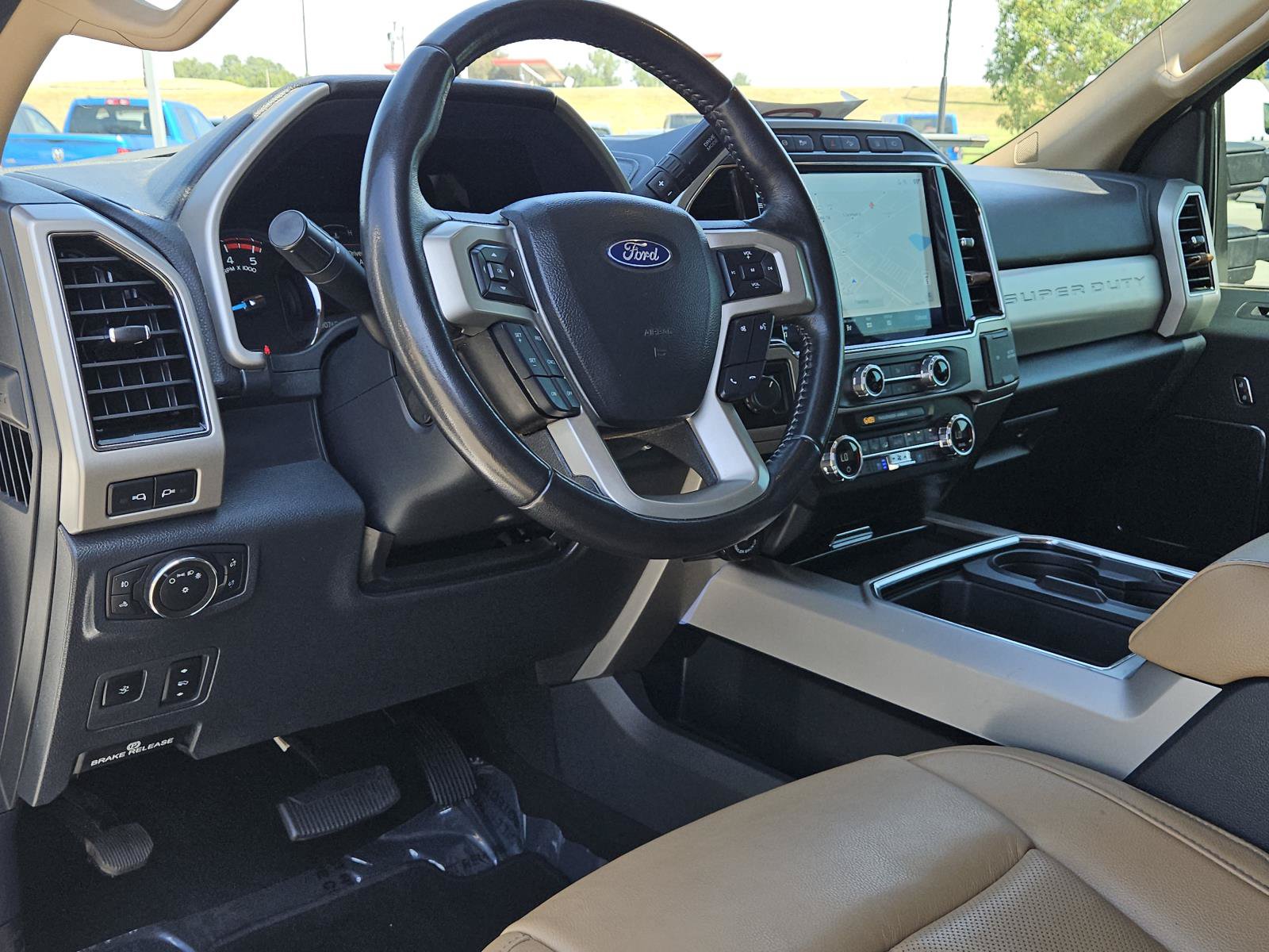 Used 2022 Ford F350 Lariat w/ Lariat Ultimate Package AWD/4WD image 30
