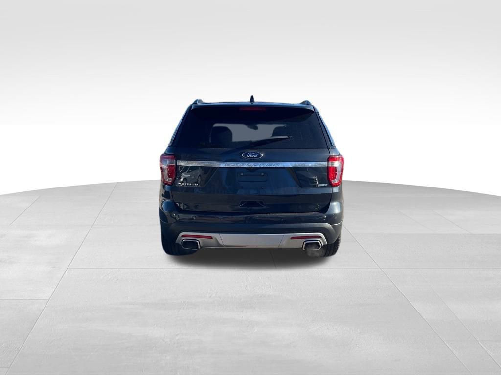 Used 2017 Ford Explorer Platinum image 4
