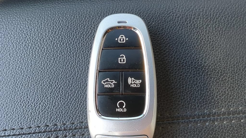 Used 2024 Hyundai Santa Cruz SEL w/ Activity Package FWD image 24