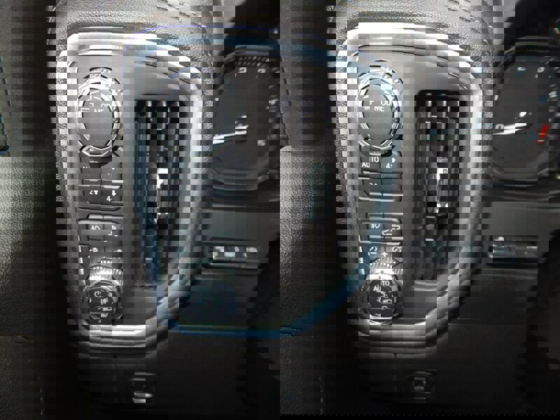 Used 2021 GMC Sierra 3500 Denali w/ Denali Ultimate Package image 27