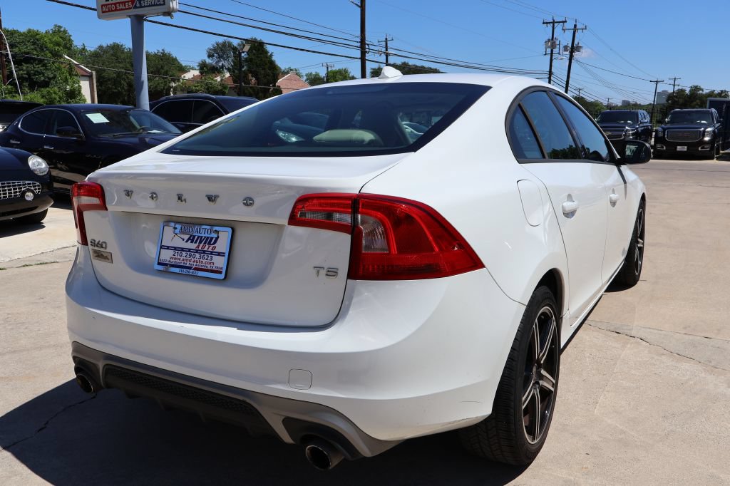 Used 2017 Volvo S60 T5 Dynamic FWD image 7