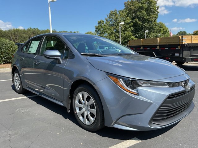 New 2027 Toyota Corolla LE FWD image 4