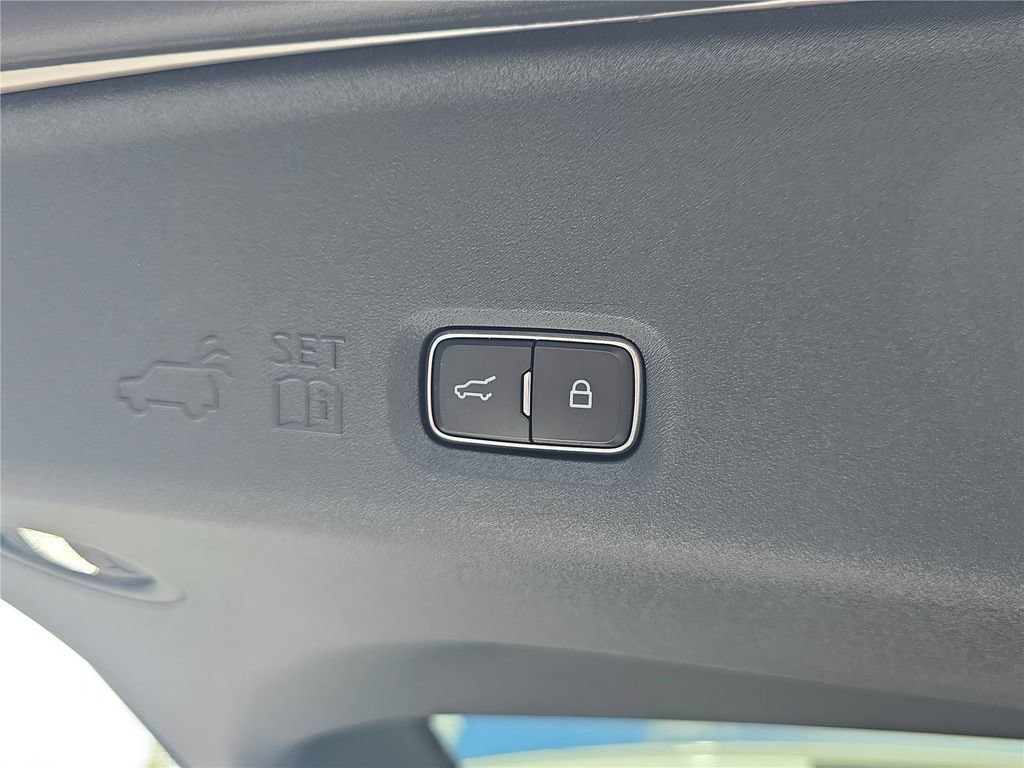 New 2027 Lincoln Navigator L Reserve RWD image 23