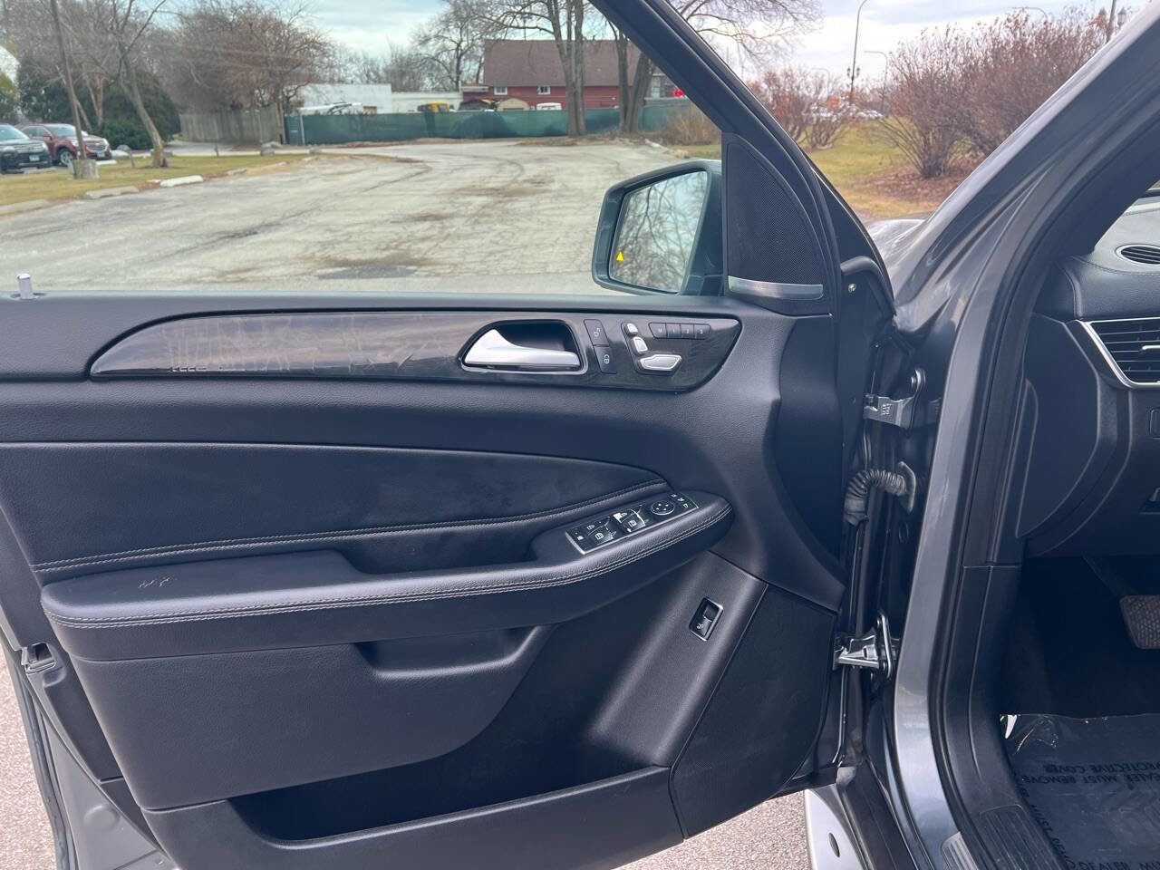 Used 2017 Mercedes-Benz GLS 450 4MATIC w/ Premium Package image 8