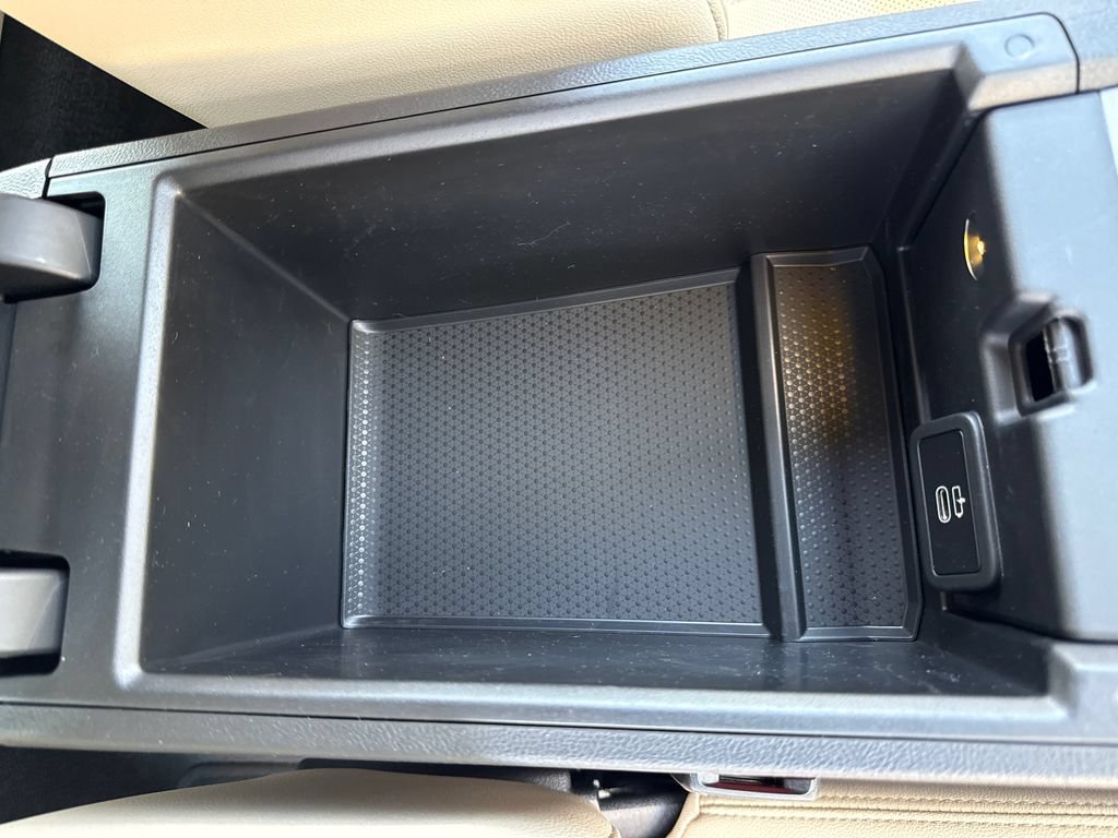 Used 2026 BMW i4 eDrive40 w/ Parking Assistance Package RWD image 14