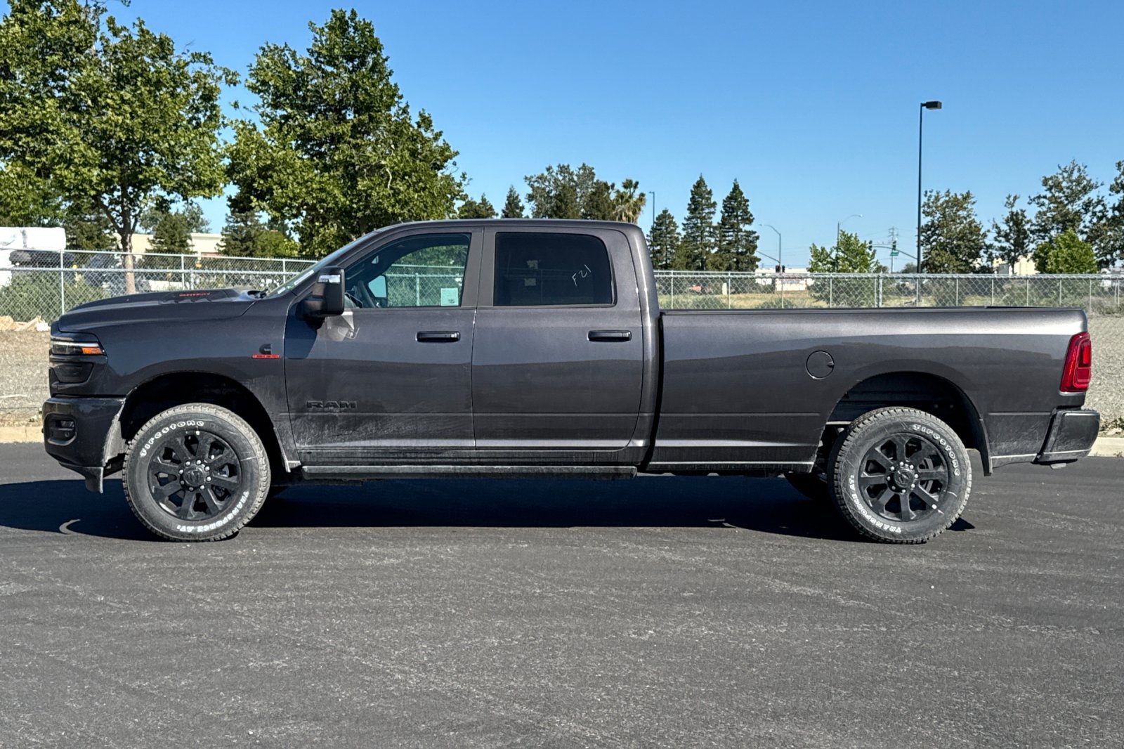 New 2026 RAM 2500 Laramie AWD/4WD image 6