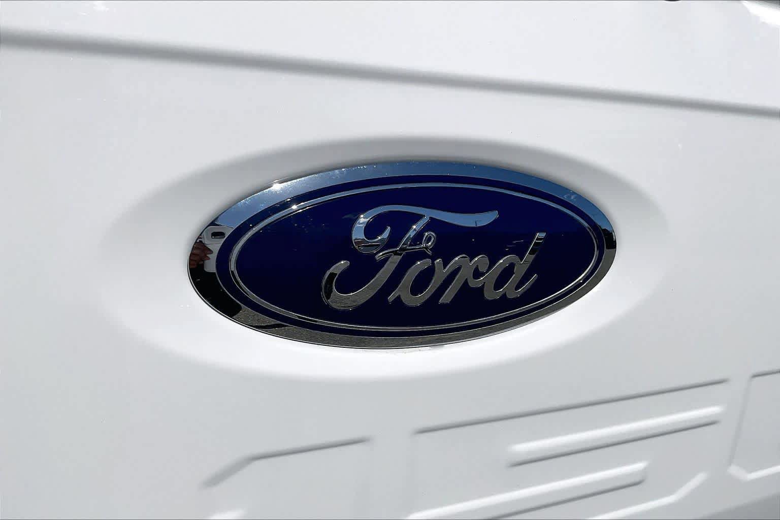 Used 2022 Ford F150 XL w/ Equipment Group 101A High AWD/4WD image 53