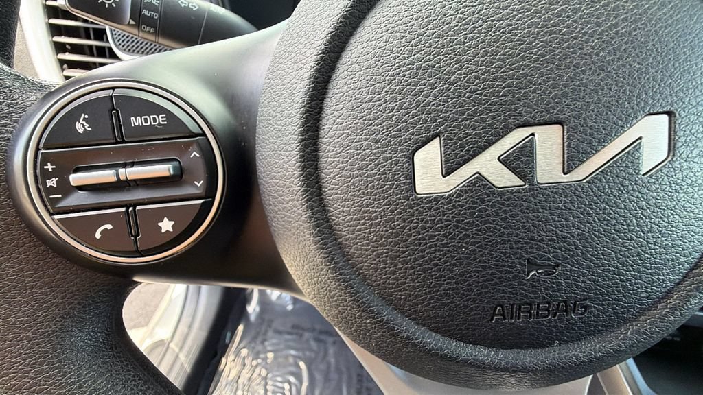 Used 2024 Kia Soul LX w/ Option Group 015 FWD image 19