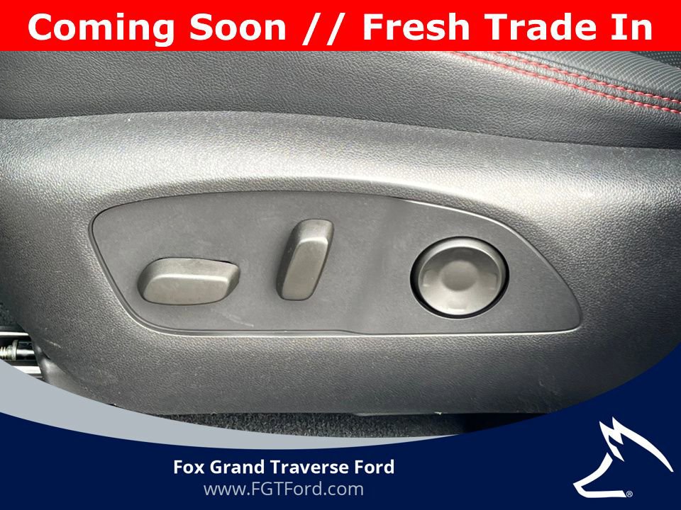 Used 2024 Chevrolet Traverse RS image 12