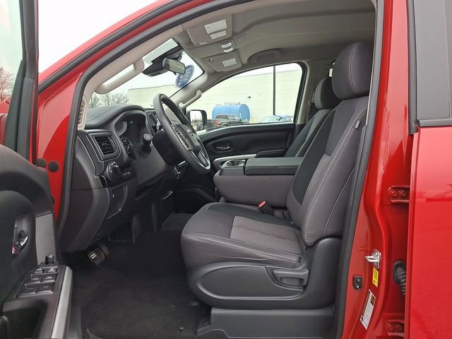 Used 2024 Nissan Titan SV w/ Accessory Utility Package image 15