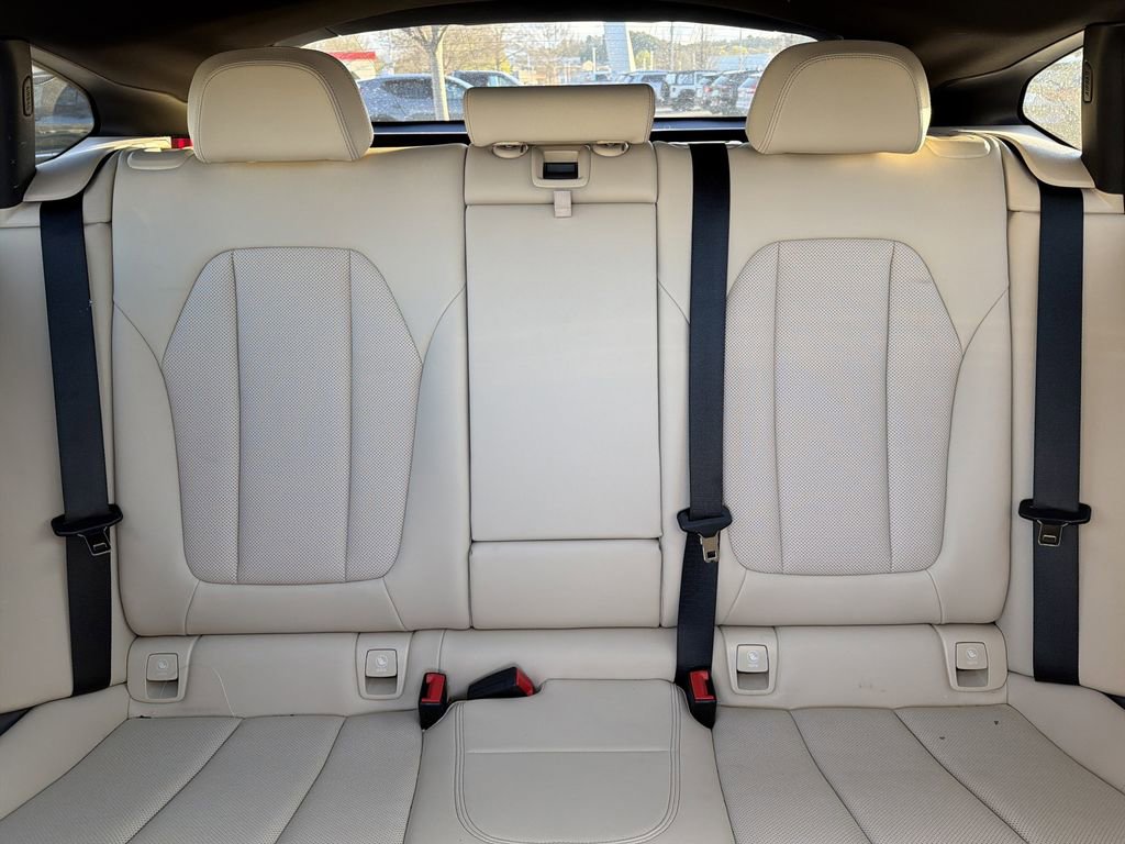 Used 2025 BMW X4 xDrive30i w/ Premium Package image 25