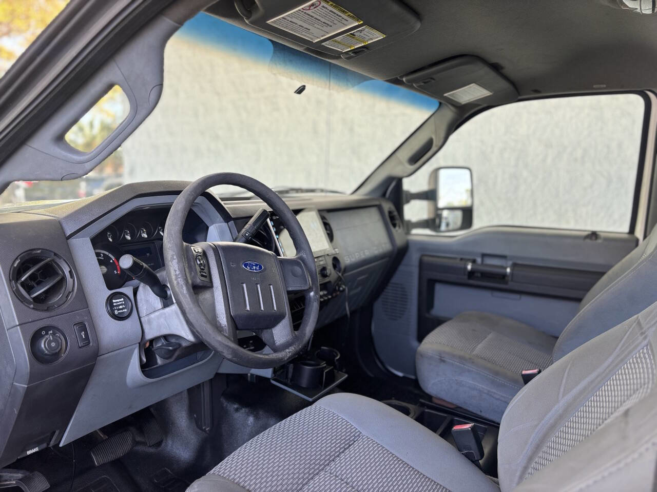 Used 2011 Ford F550 4X2 2dr Regular Cab 140.8 200. w/ Payload Upgrade Pkg image 12