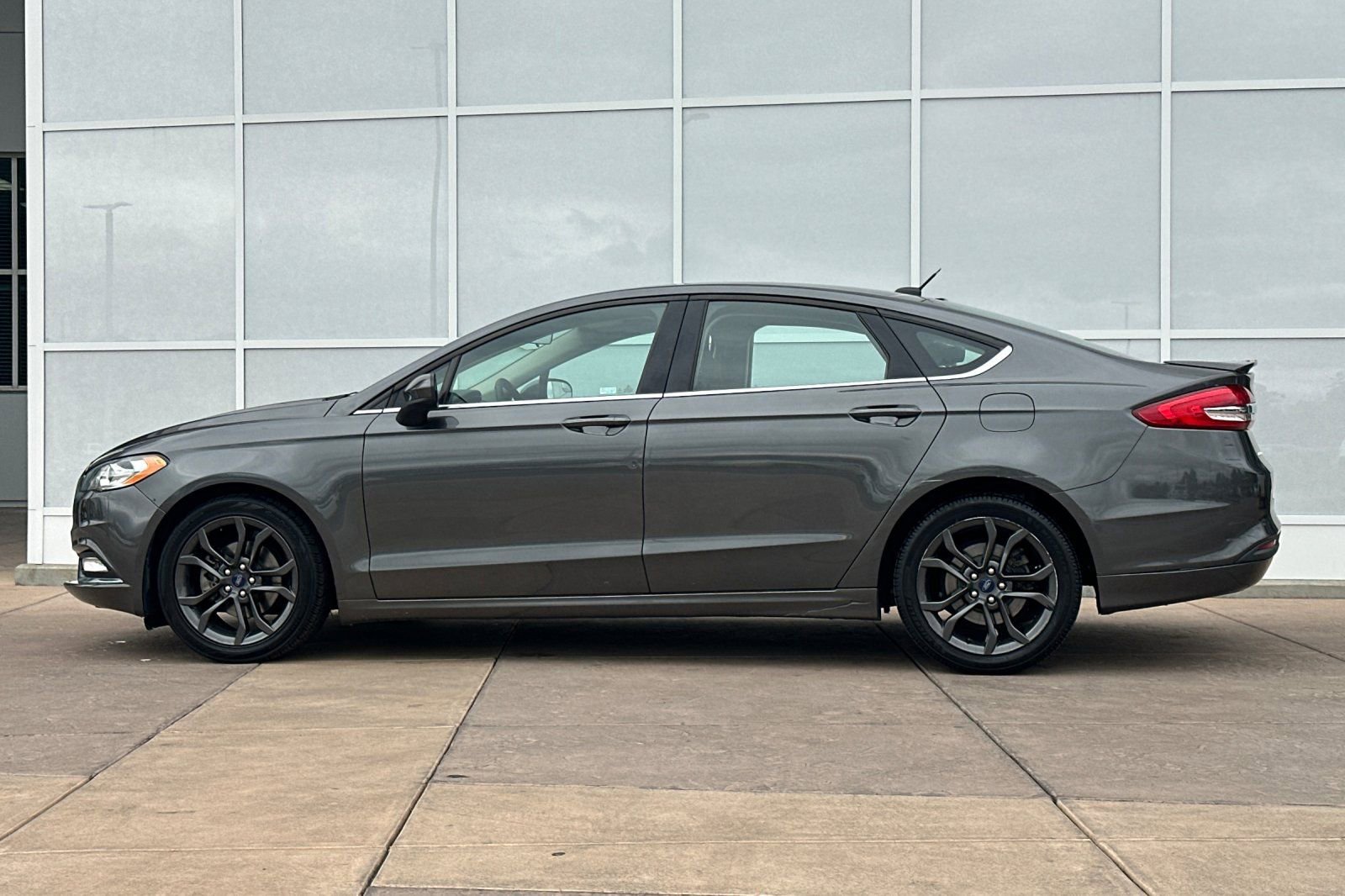 Used 2018 Ford Fusion S w/ Equipment Group 101A FWD image 7