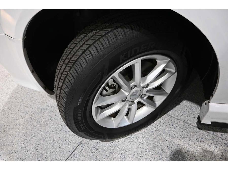 Used 2019 Dodge Grand Caravan SXT image 11